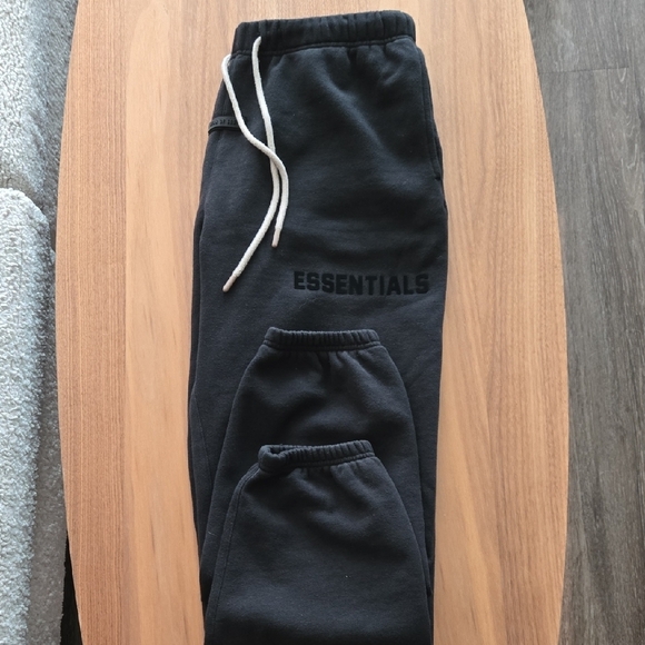 Essentials Fear Of God Blackl Joggers with Drawstring - Picture 8 of 8